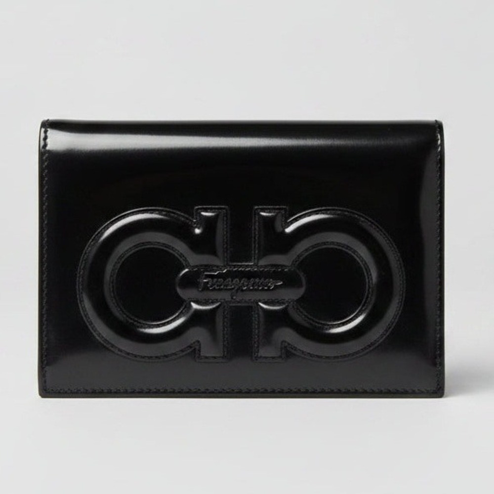 Salvatore Ferragamo Black Patent Leather Gancini Bifold Wallet 227554 Italy